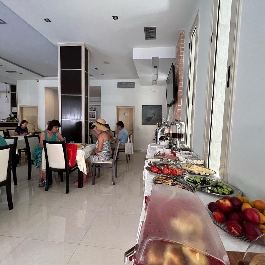 Hotel Ergi Durrës Zewnętrze zdjęcie
