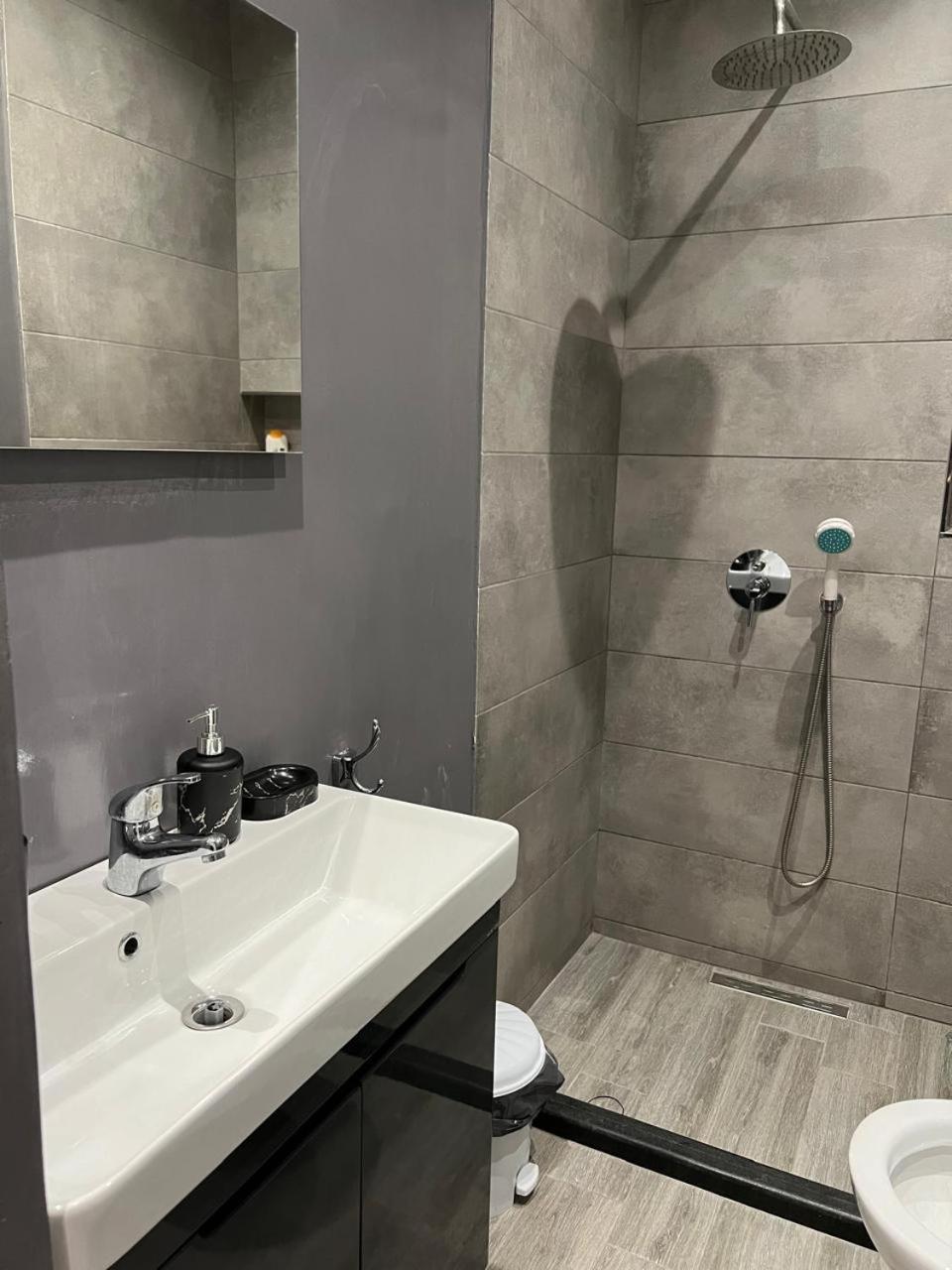 Hotel Ergi Durrës Zewnętrze zdjęcie